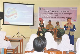 7-RU VI Pertamina Goes To School